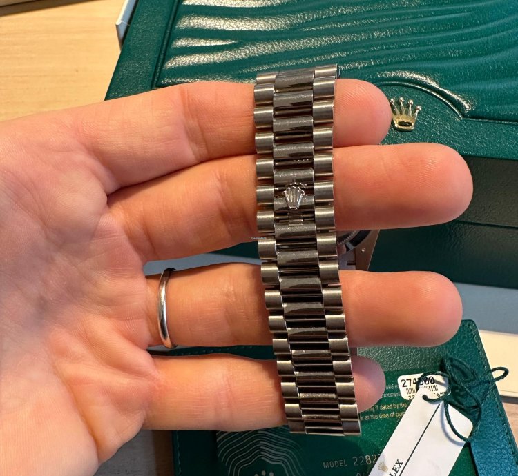Rolex Day-date 40 Full Set box And Papers