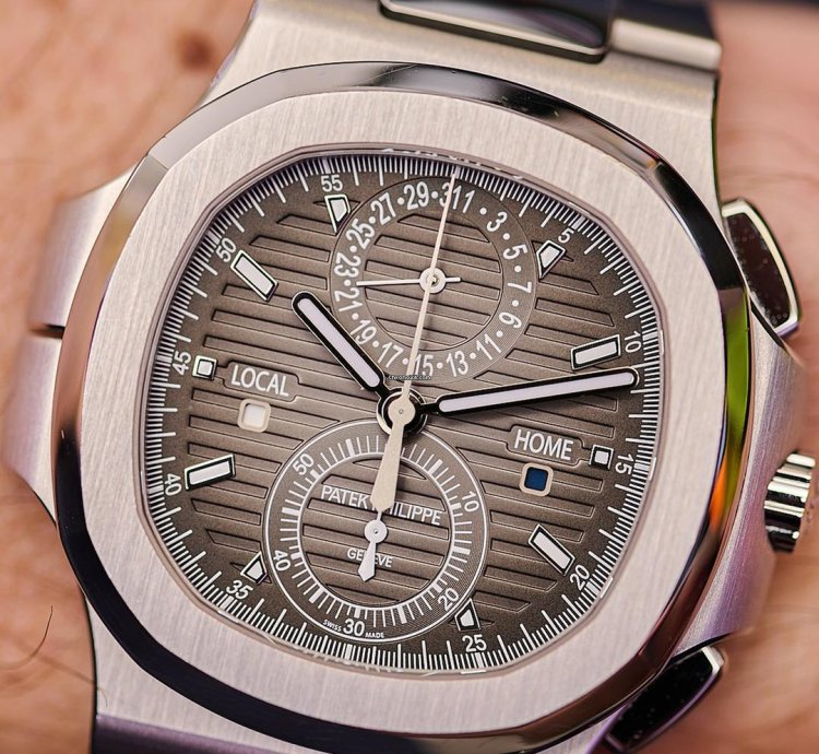 Patek Philippe Nautilus 5990 1a 2020 Grey