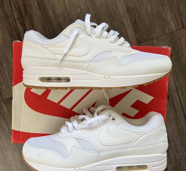 Air Max 1 White Gum