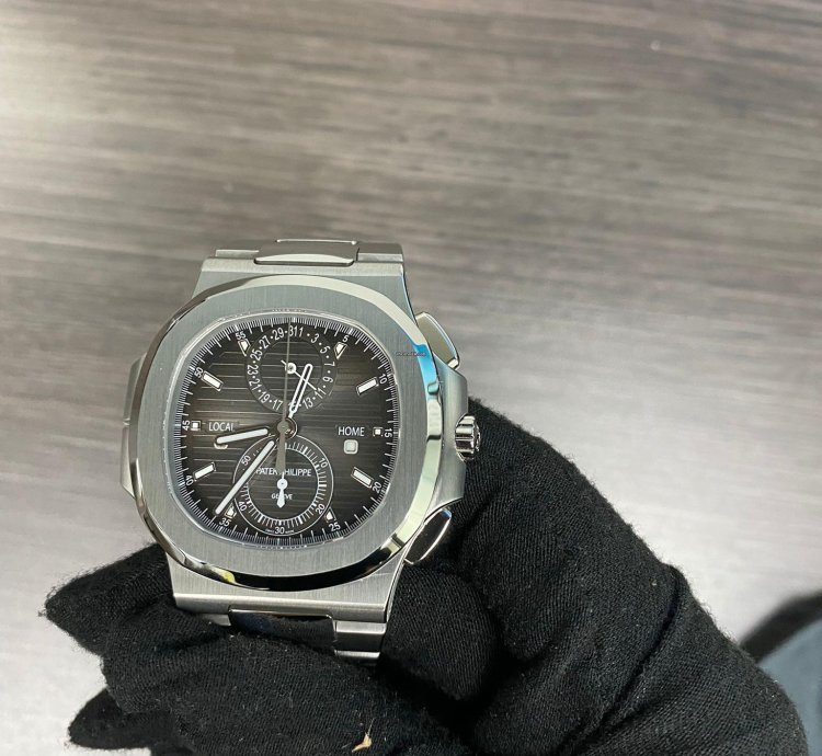 Patek Philippe Nautilus 5990 1a Nautilus Travel Time