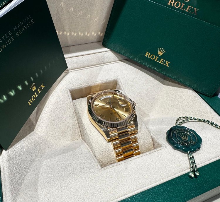Rolex Day-date 40 Full Set In Mint Condition