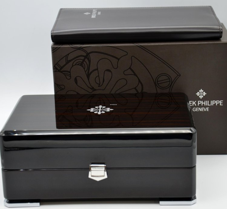 Patek Philippe Nautilus 5990 1a-001