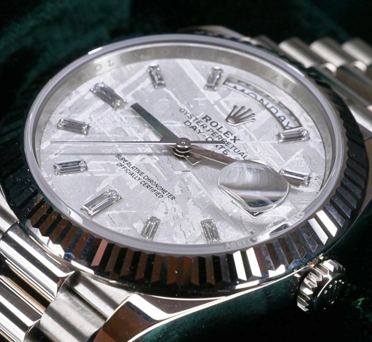 Rolex Day-date 40 Full Set Mint Day Date White Gold Meteorite Baguette 40mm 228239