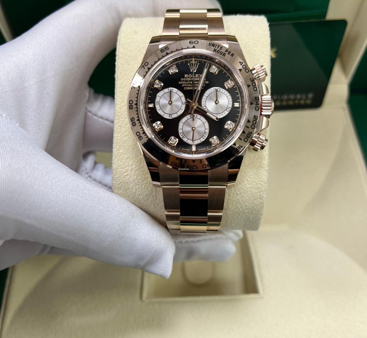 Rolex Daytona Everose Gold Black And Sundust Diamond Dial Oyster Bracelet 126505