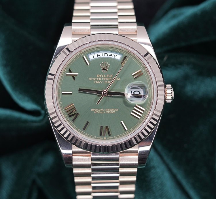 Rolex Day-date 40 Full Set Mint Day-date 40mm Green Dial Rose Gold 228235