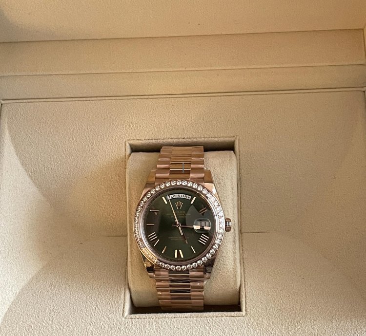 Rolex Day-date 40 Full Set New With White Tag Some Stickers