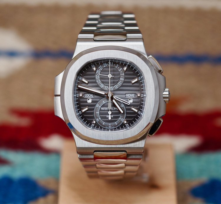 Patek Philippe Nautilus 5990 1a-001 Chronograph Travel Time Mint 2017