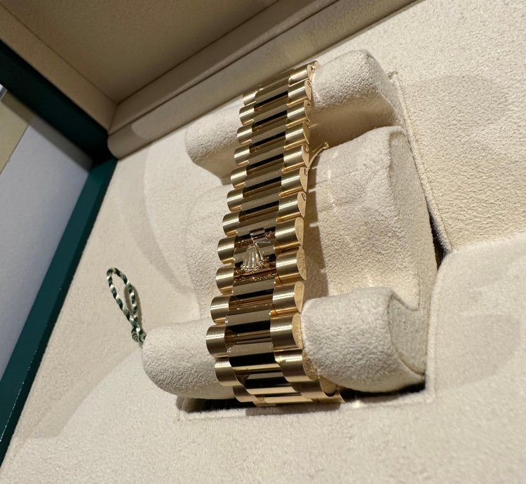 Rolex Day-date 40 Full Set Ungetragen Neu von Schenbeck