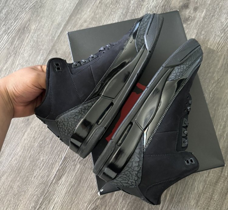 Aj3 Air Jordan 3 Retro Black Cat 2025 Sneakers Size 11