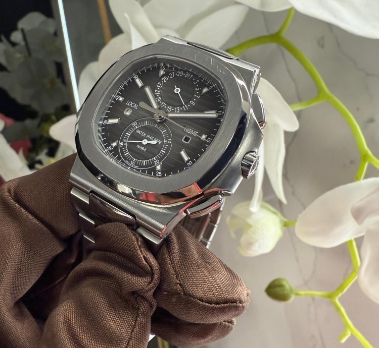 Patek Philippe Nautilus 5990 1a-001 Steel Grey Dial 2020