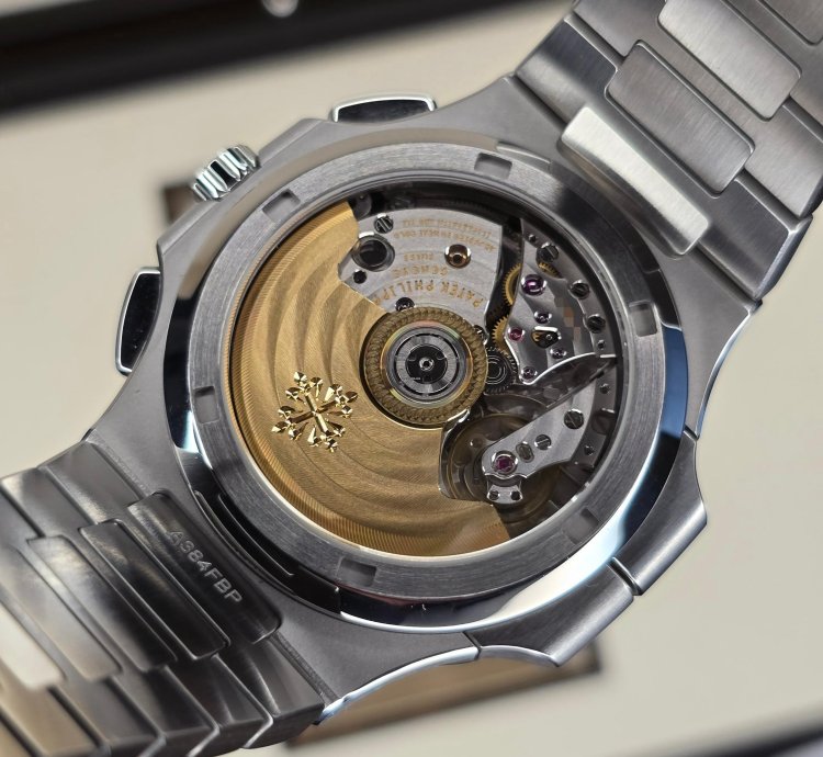 Patek Philippe Nautilus 5990 1a-001 Travel Time