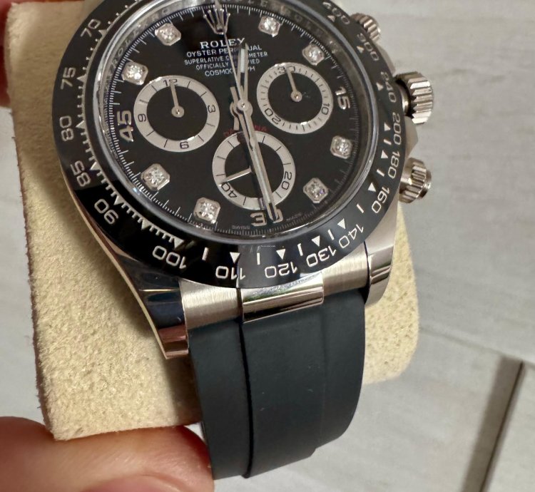 Rolex Daytona Factory Diamonds Dial New Unworn Full Set