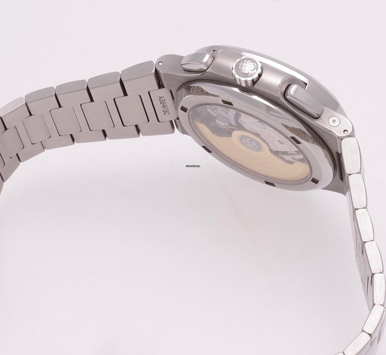 Patek Philippe Nautilus 5990 1a-001 Travel Time Chronograph