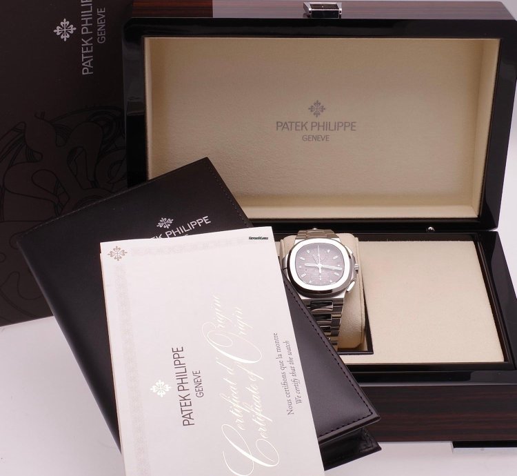 Patek Philippe Nautilus 5990 1a-001 Travel Time Chronograph