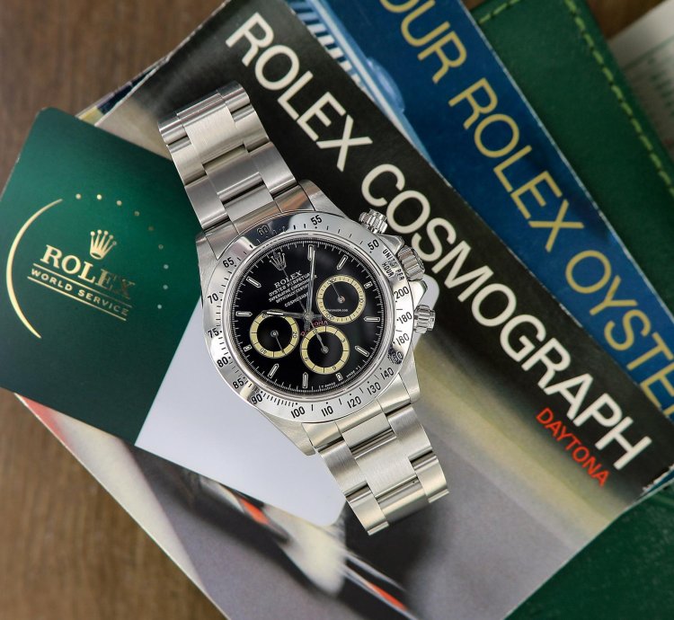 Rolex Daytona Floating Black Dial Cream Patrizzi Subdials Ref 16520 Serial Service 2024