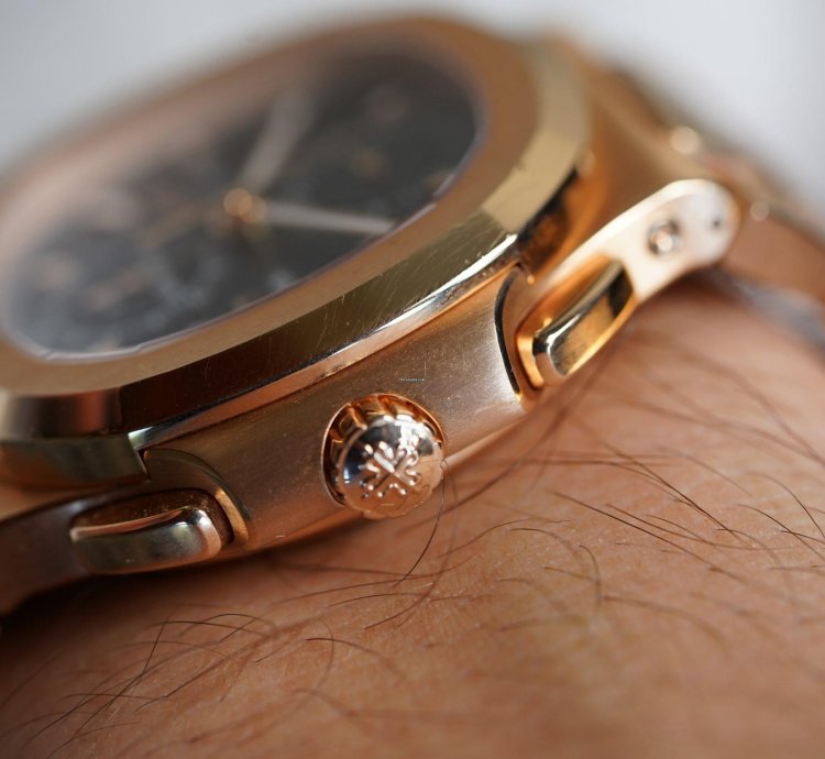 Patek Philippe Nautilus 5990 1r-001 Full Set Unpolished