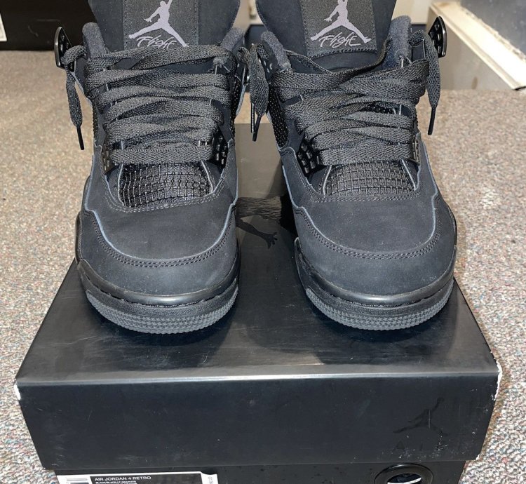 Black Cat 4s