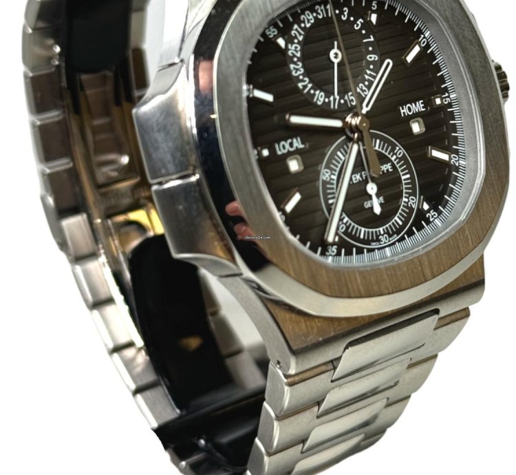 Patek Philippe Nautilus 5990 40 5mm Stainless Steel Automatic Watch