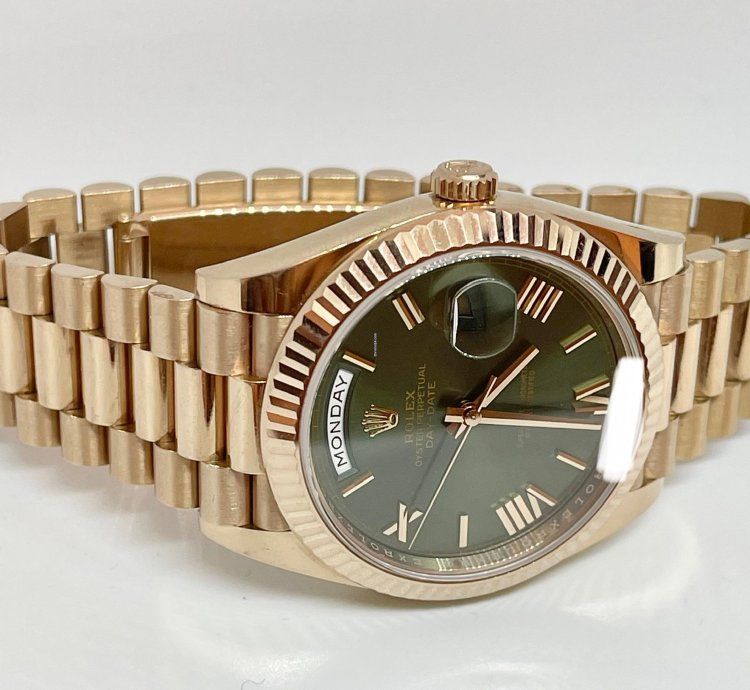 Rolex Day-date 40 Green Dial Day-date 40 Eveross Full Set 228235