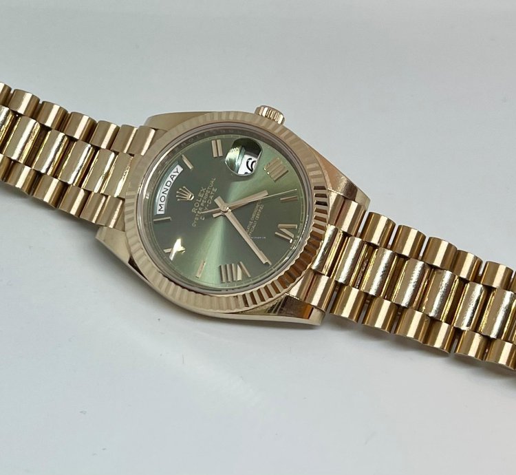 Rolex Day-date 40 Green Dial Day-date 40 Eveross Full Set 228235