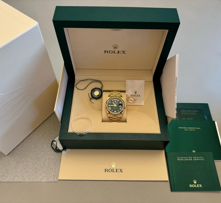 Rolex Day-date 40 Green Dial Full Set New Never Used April 2024