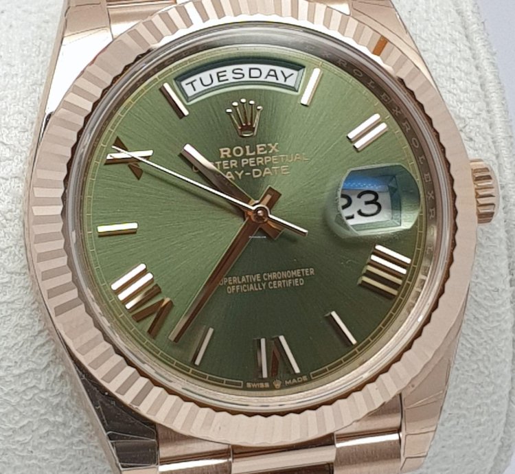 Rolex Day-date 40 Green Dial New Full Set