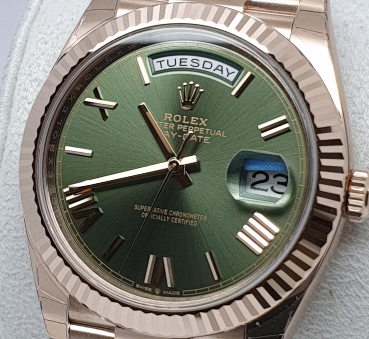 Rolex Day-date 40 Green Dial New Full Set