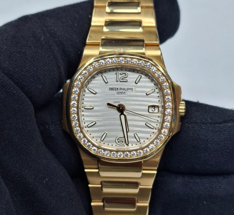 Patek Philippe Nautilus 7010 1r-012