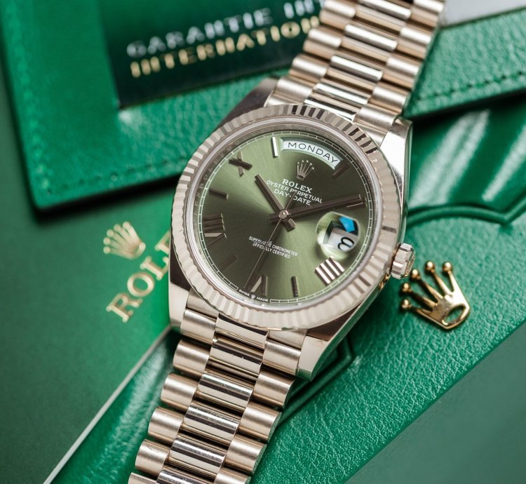 Rolex Day-date 40 Green Dial Unworn Full Set 228239