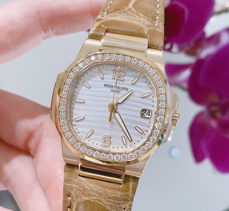 Patek Philippe Nautilus 7010r-011