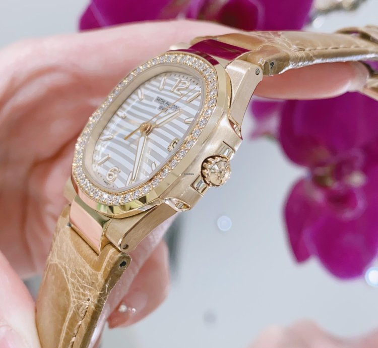 Patek Philippe Nautilus 7010r-011