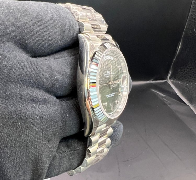 Rolex Day-date 40 Green Dial With Arabic Numerals Full Platinum