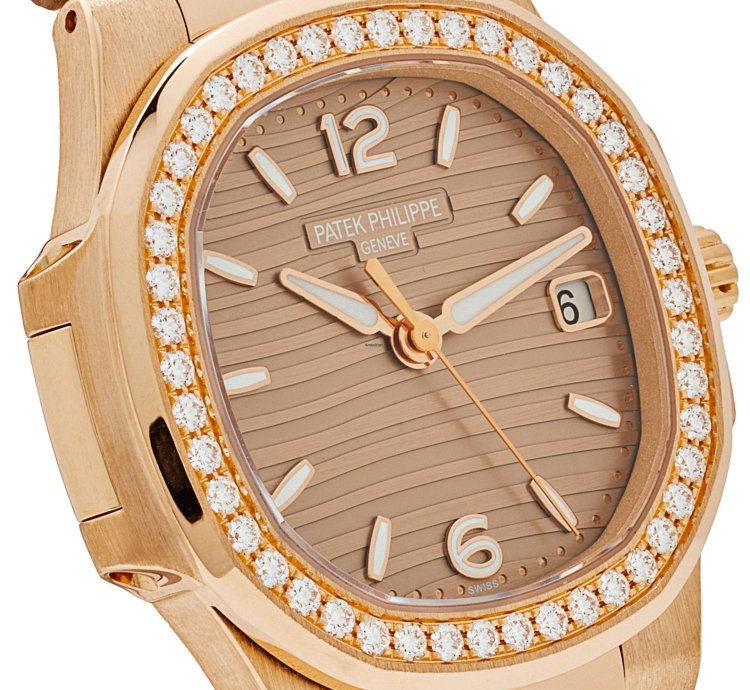 Patek Philippe Nautilus 7010r-012 Ladies Quartz Rose Gold Diamond Bezel