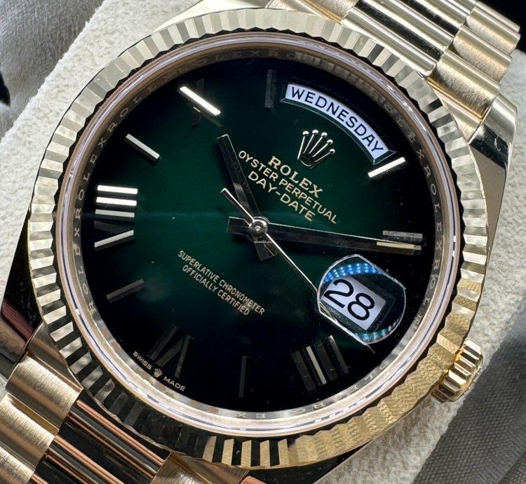 Rolex Day-date 40 Green Ombre Roman Dial Unworn