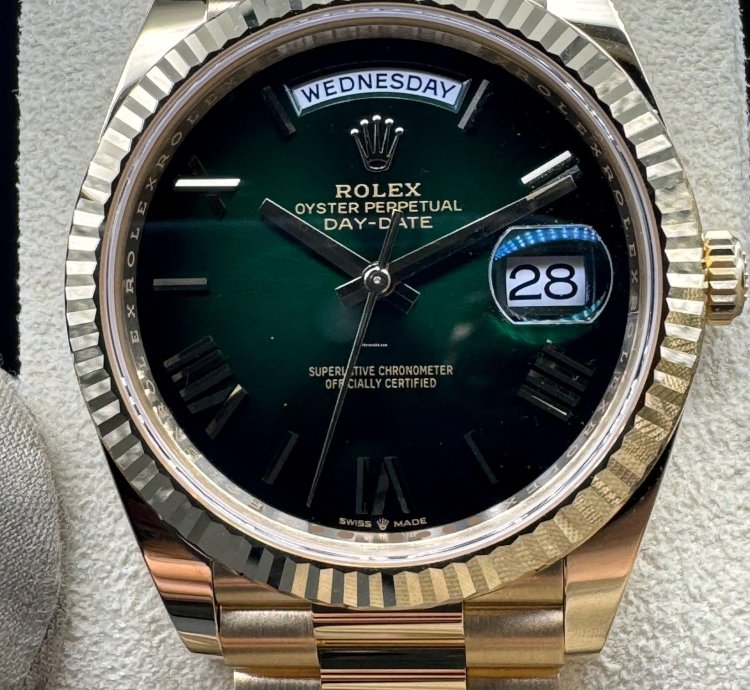 Rolex Day-date 40 Green Ombre Roman Dial Unworn