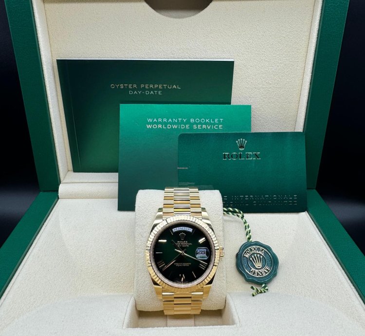 Rolex Day-date 40 Green Ombre Roman Dial Unworn