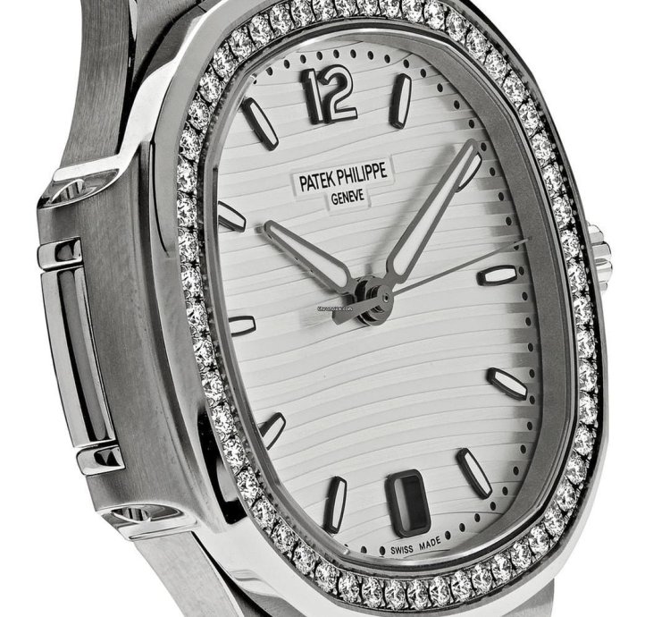 Patek Philippe Nautilus 7118 1200a-010 Ladies Stainless Steel Silver Dial Diamond Bezel 2024