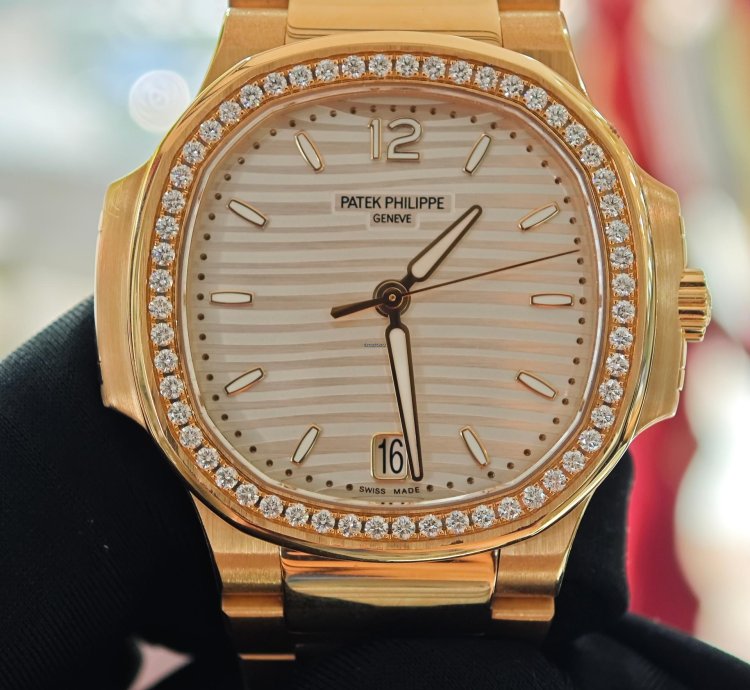 Patek Philippe Nautilus 7118 1200r-001