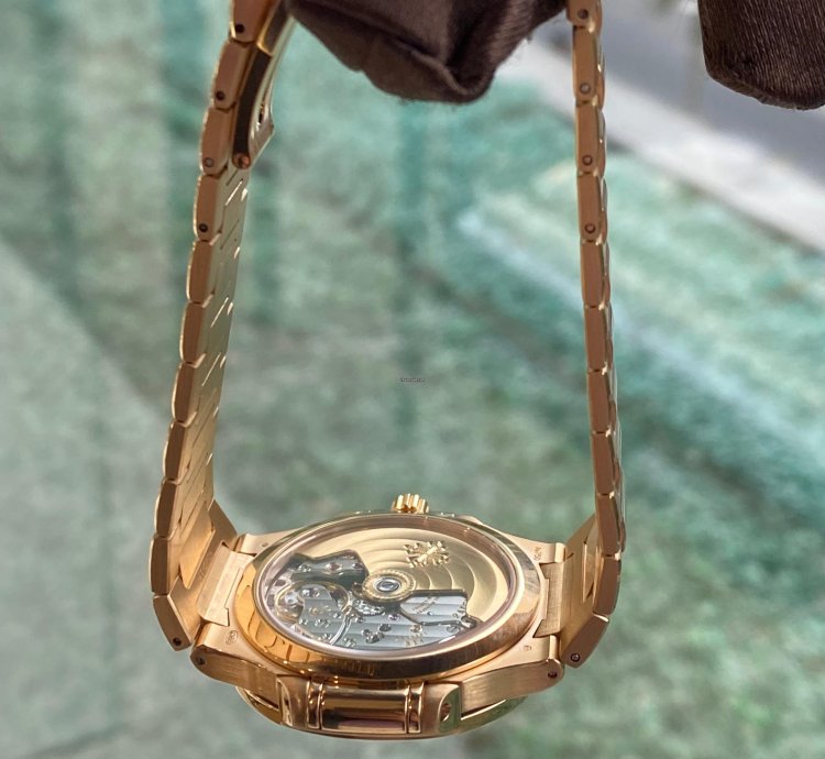 Patek Philippe Nautilus 7118 1200r-001