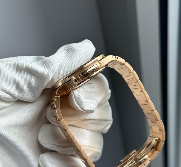 Patek Philippe Nautilus 7118 1200r-010