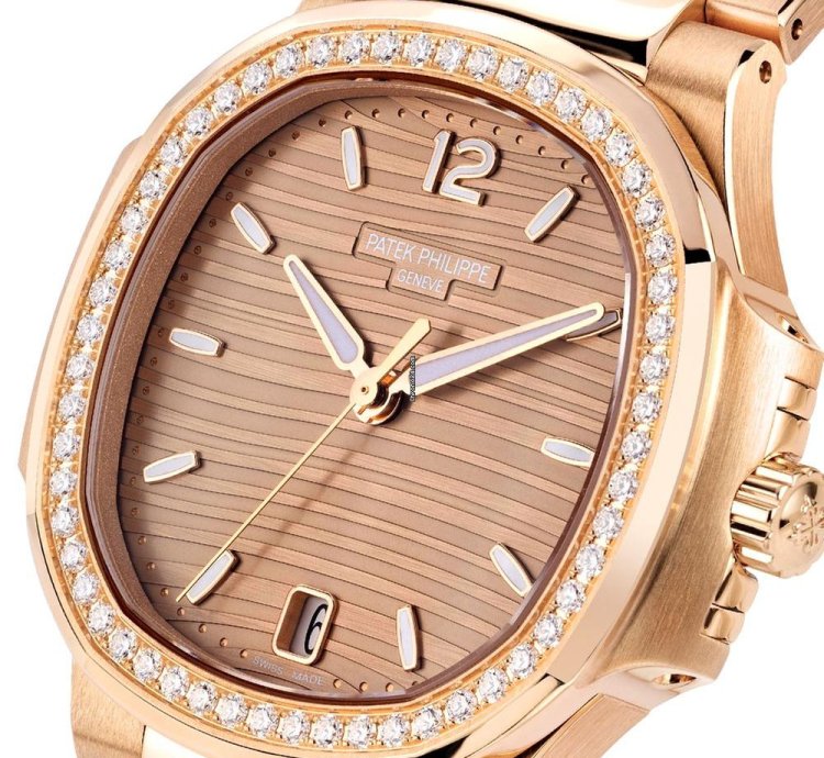 Patek Philippe Nautilus 7118 1200r-010 18k Rose Gold Golden Brown Opaline Dial 35 Mm