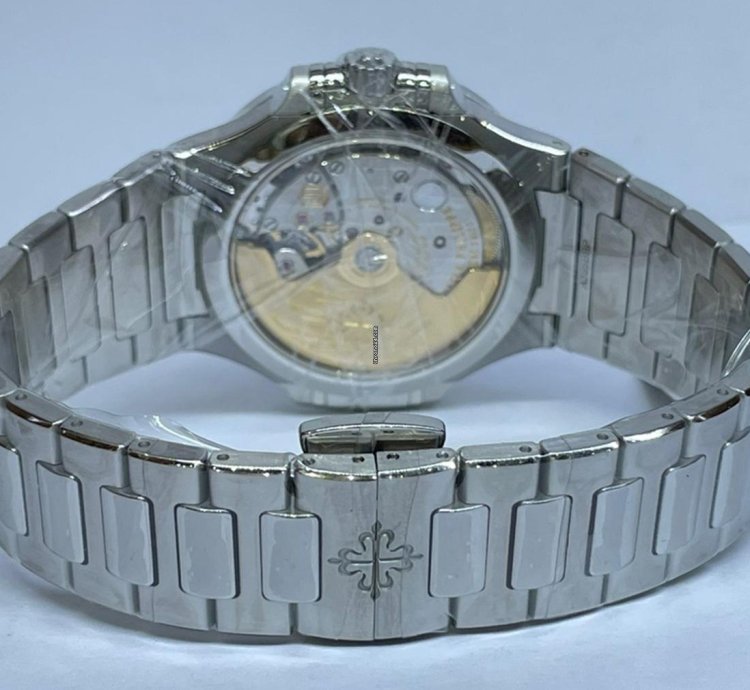 Patek Philippe Nautilus 7118 1a-001