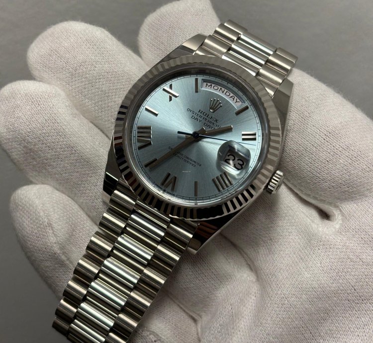 Rolex Day-date 40 Ice Blue - Roman - Presidential - Unworn 2024 - Box And Papers