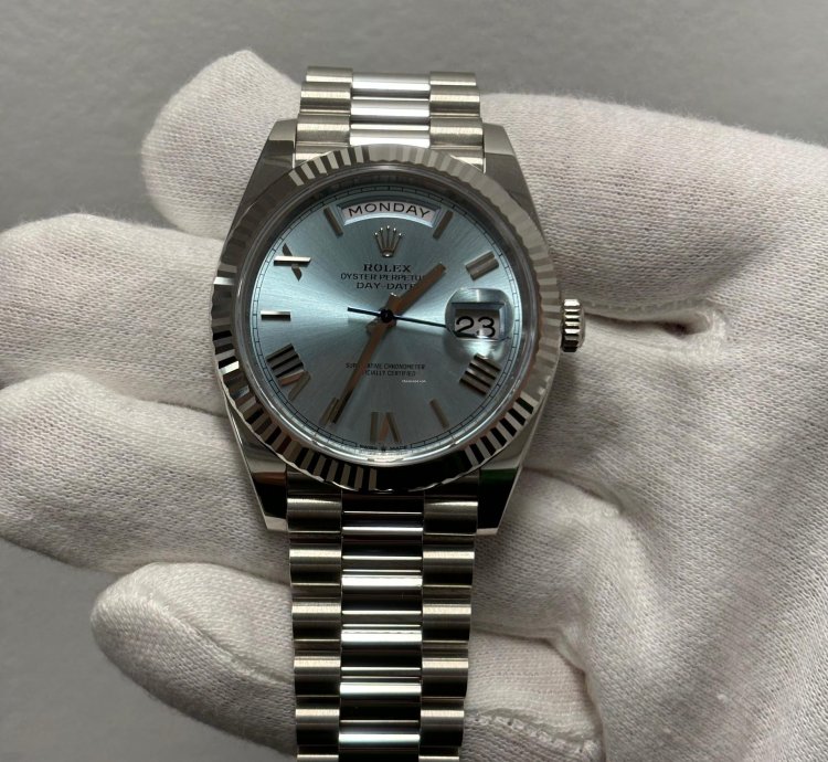 Rolex Day-date 40 Ice Blue - Roman - Presidential - Unworn 2024 - Box And Papers