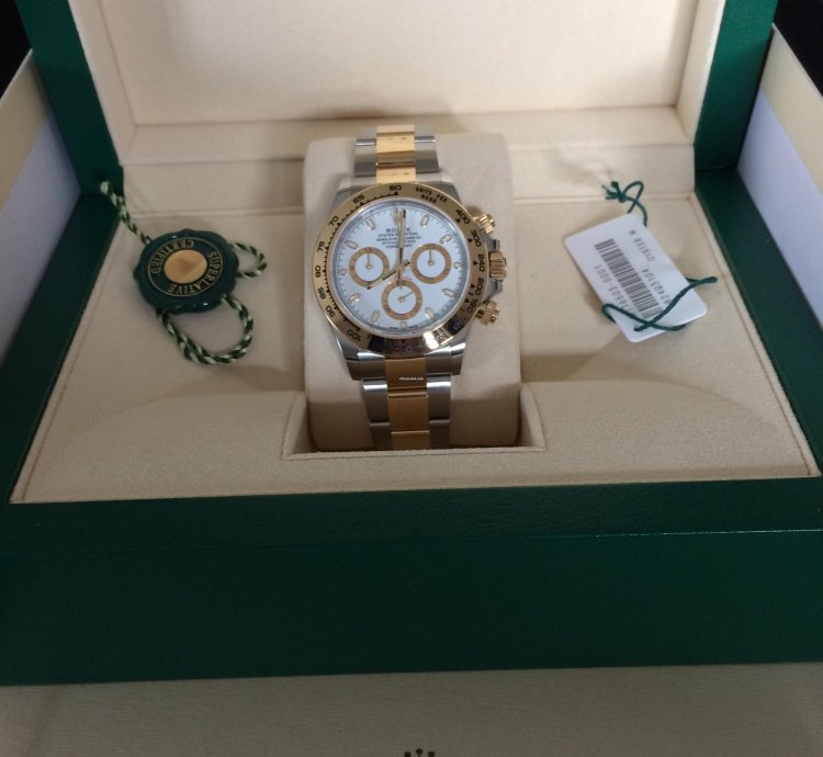 Rolex Daytona Full Set Unworn Complete With Box And Papers