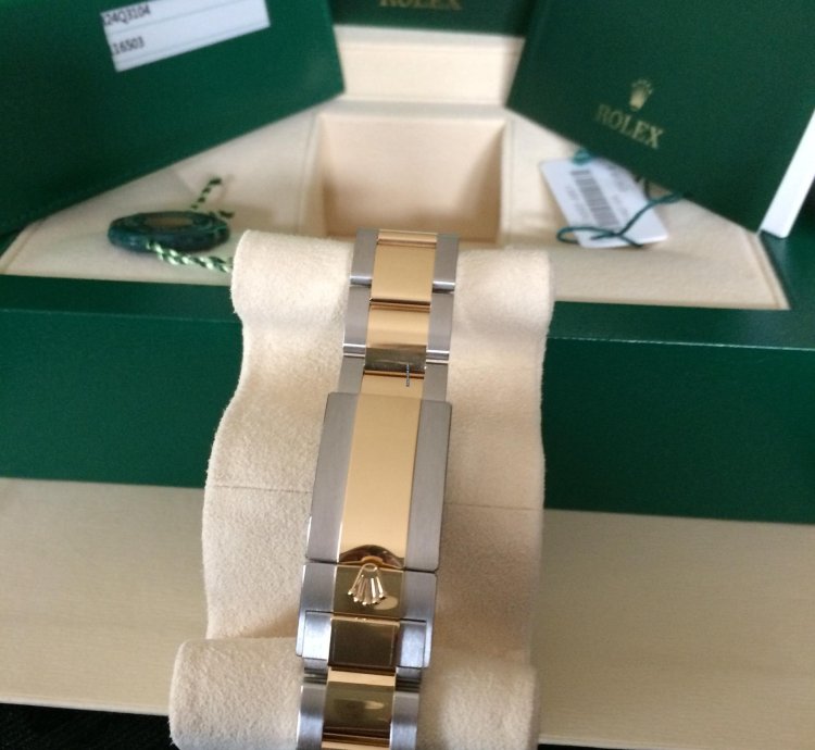 Rolex Daytona Full Set Unworn Complete With Box And Papers