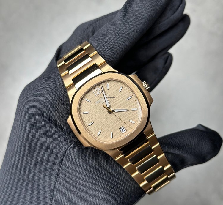 Patek Philippe Nautilus 7118 1r-010