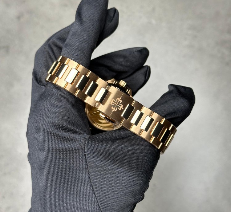 Patek Philippe Nautilus 7118 1r-010