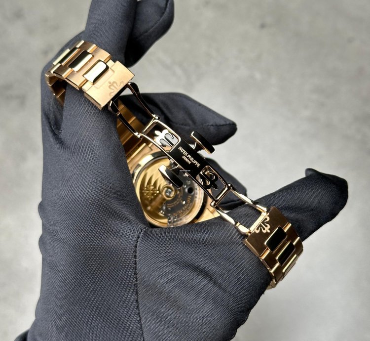 Patek Philippe Nautilus 7118 1r-010