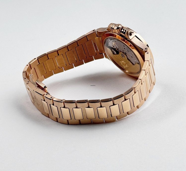 Patek Philippe Nautilus 7118 1r-010 Ladies Rose Gold Champagne Golden Dial 2022